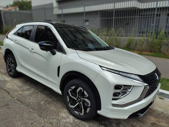 MITSUBISHI ECLIPSE CROSS 1.5 MIVEC TURBO GASOLINA HPE-S CVT MITSUBISHI ECLIPSE CROSS 1.5 MIVEC TURBO GASOLINA HPE-S CVT